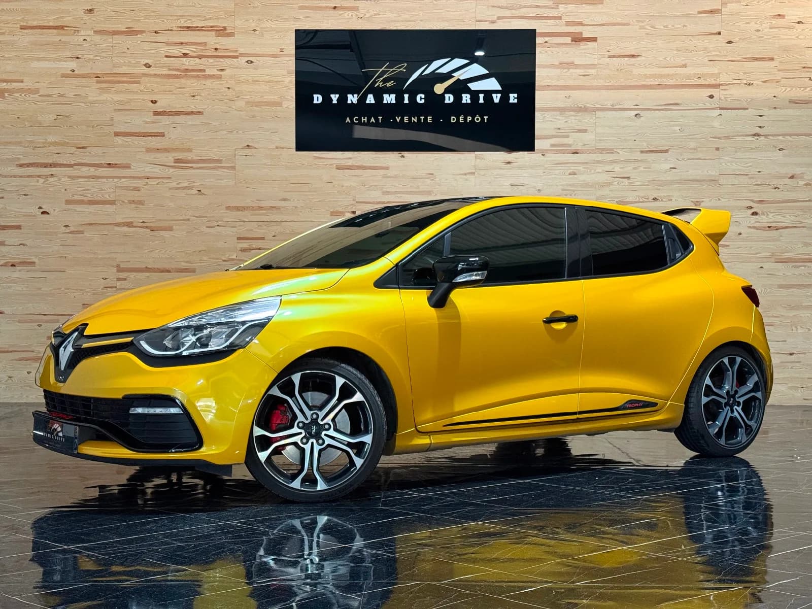 RENAULT CLIO IV RS Trophy EDC