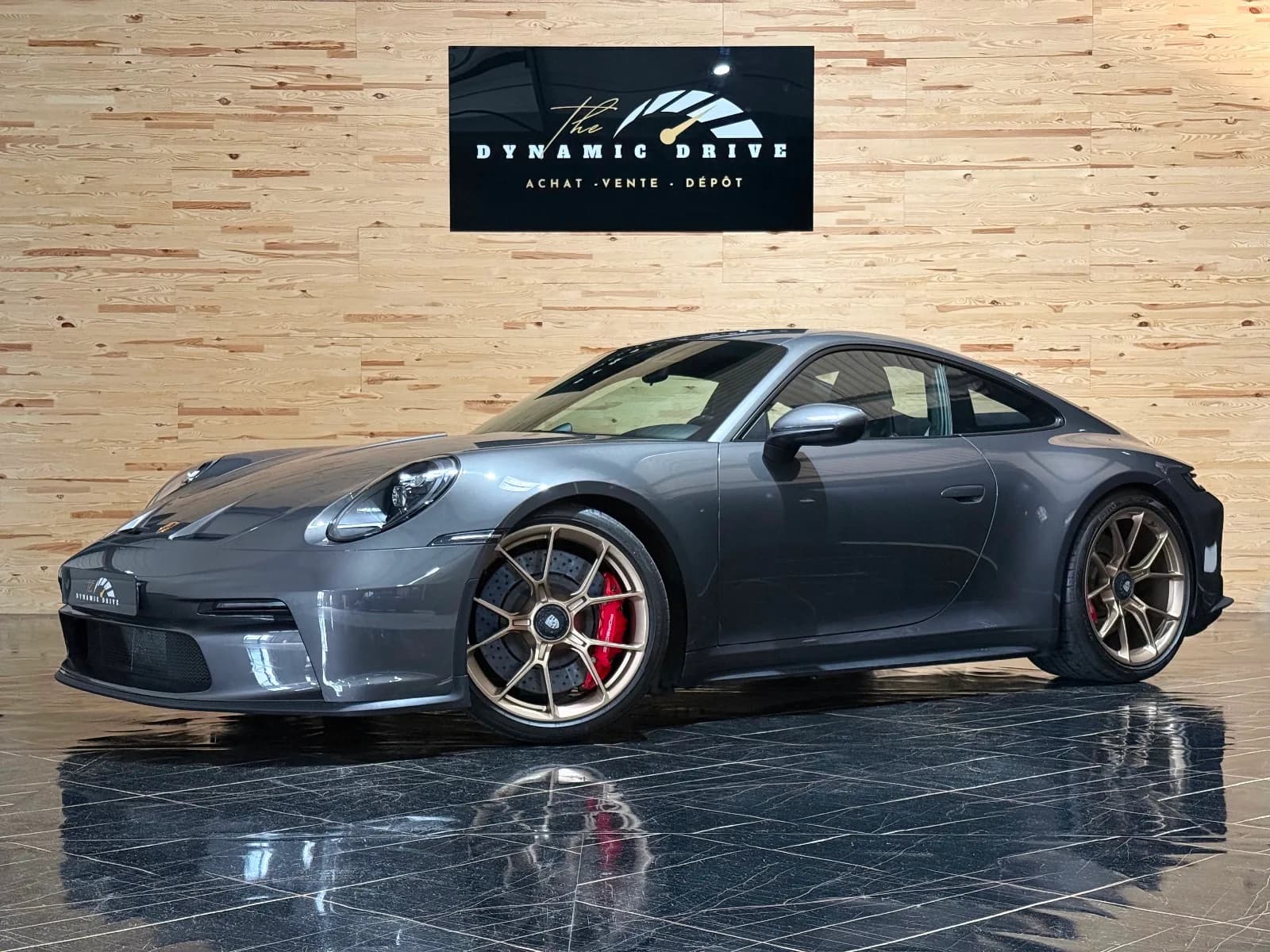 PORSCHE 911 GT3 avec Pack Touring