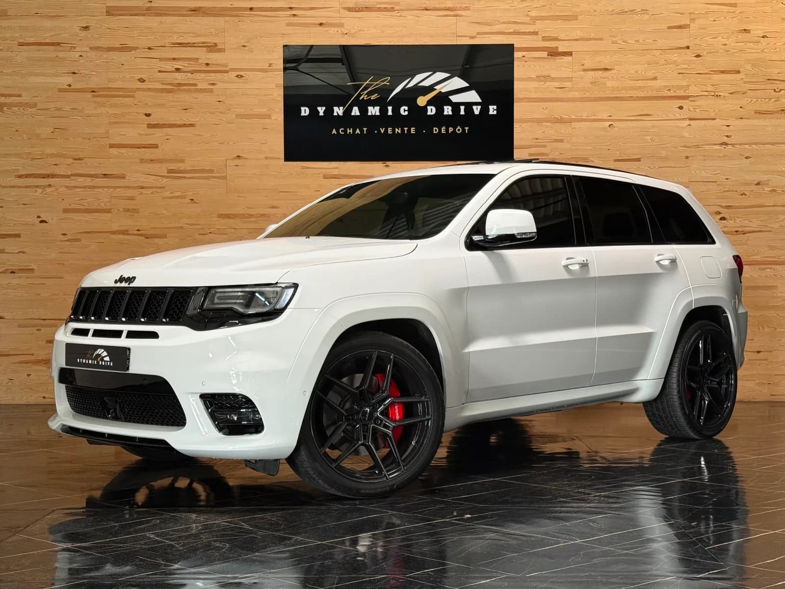 JEEP GRAND CHEROKEE — vue 1