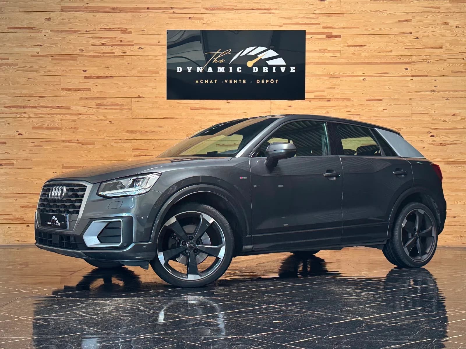 AUDI Q2 S Line