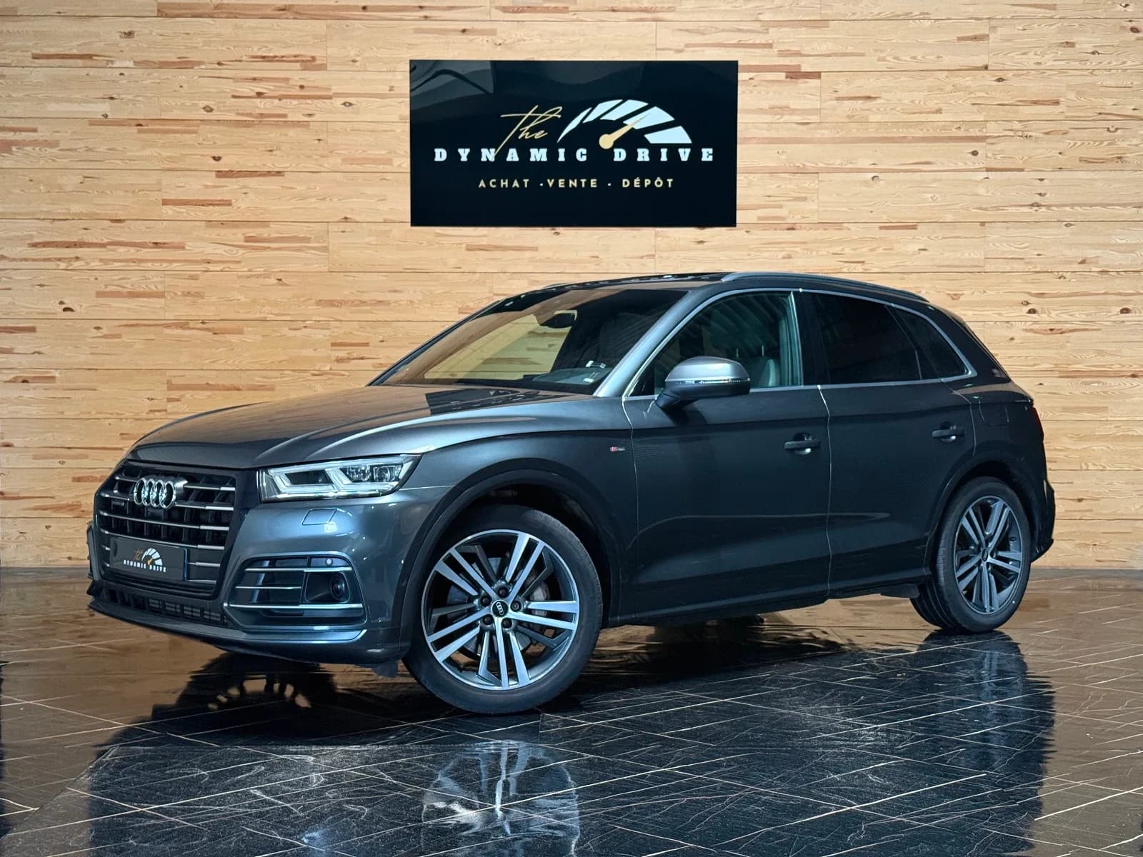 AUDI Q5 — vue 1