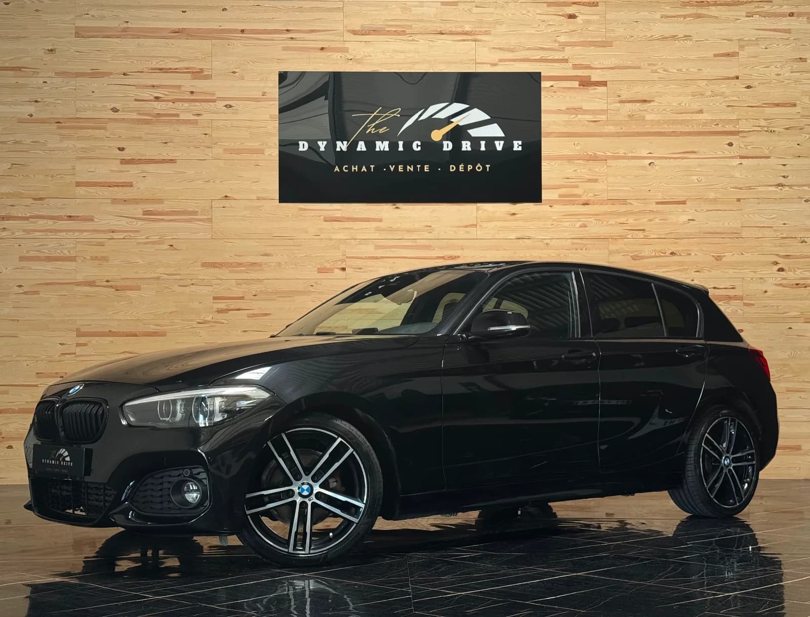 BMW SERIE 1 LCI2 — vue 1
