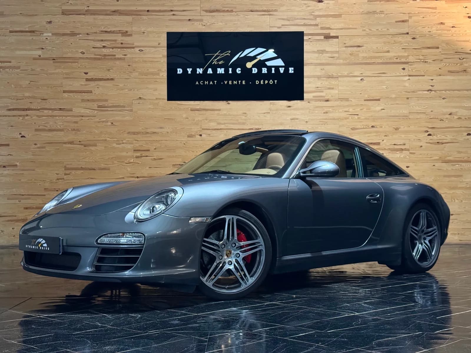 PORSCHE 911 TARGA — vue 1